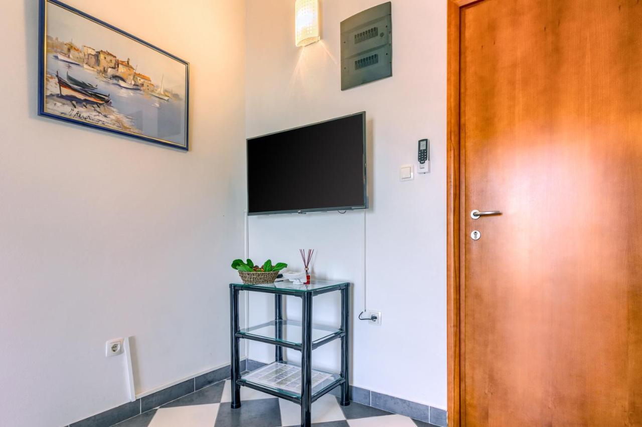 Apartmani Vukicevic Vodice Ngoại thất bức ảnh