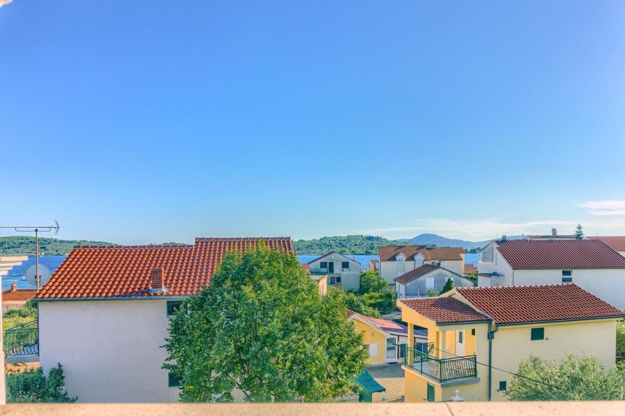 Apartmani Vukicevic Vodice Ngoại thất bức ảnh