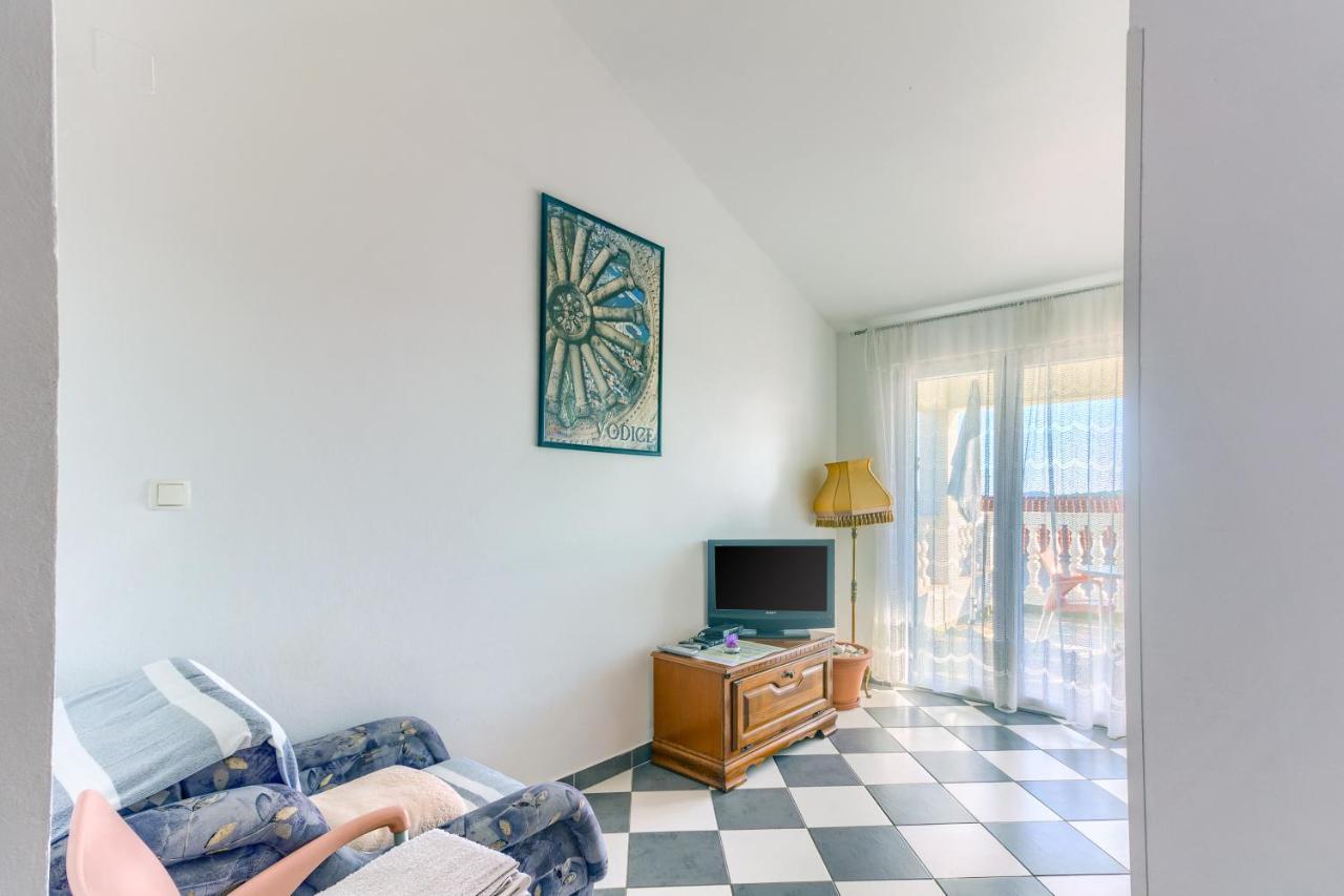 Apartmani Vukicevic Vodice Ngoại thất bức ảnh