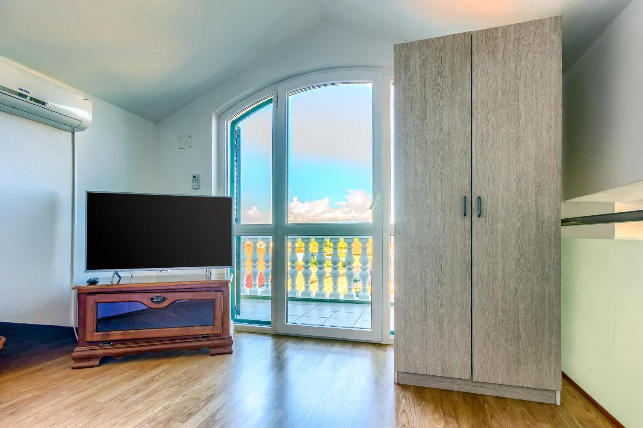 Apartmani Vukicevic Vodice Ngoại thất bức ảnh