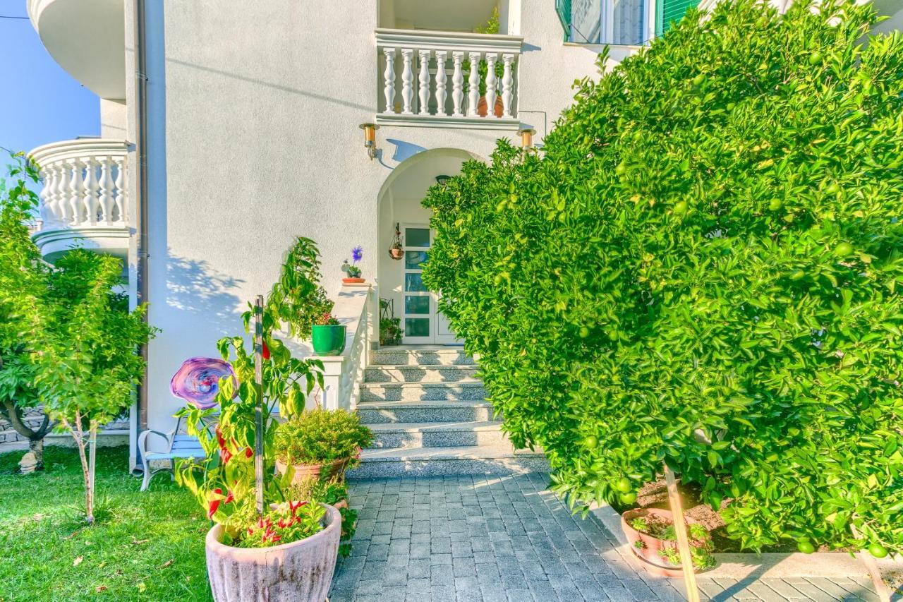 Apartmani Vukicevic Vodice Ngoại thất bức ảnh