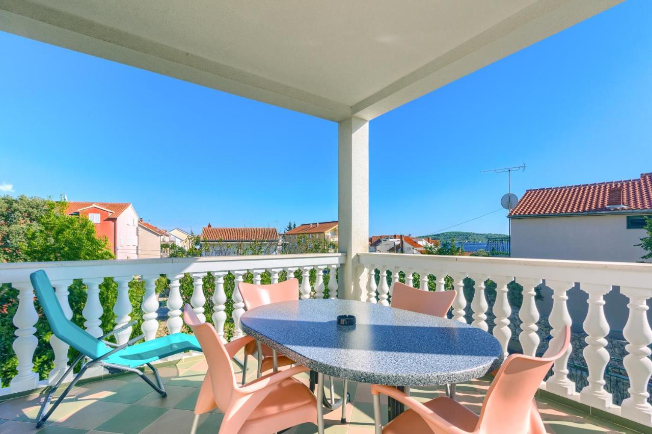 Apartmani Vukicevic Vodice Ngoại thất bức ảnh