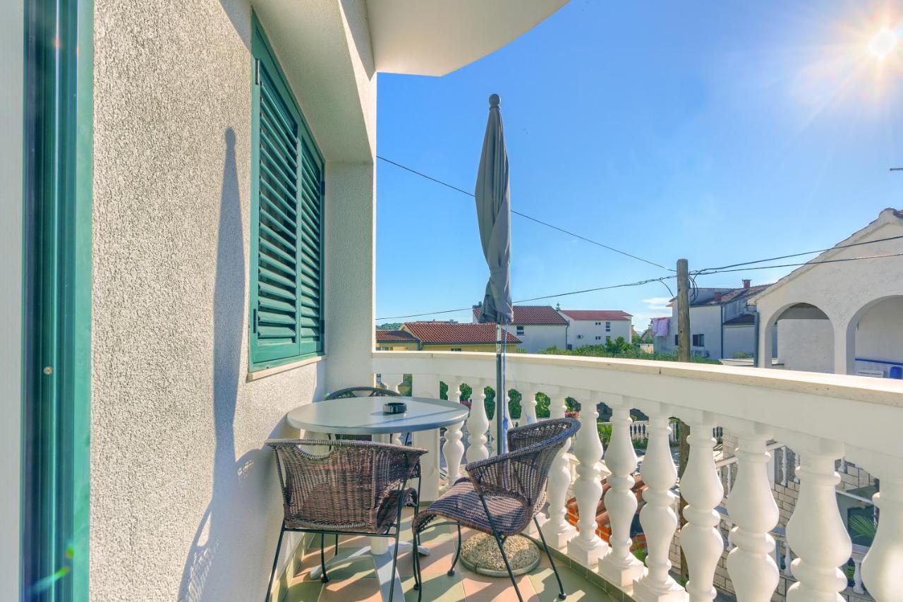 Apartmani Vukicevic Vodice Ngoại thất bức ảnh