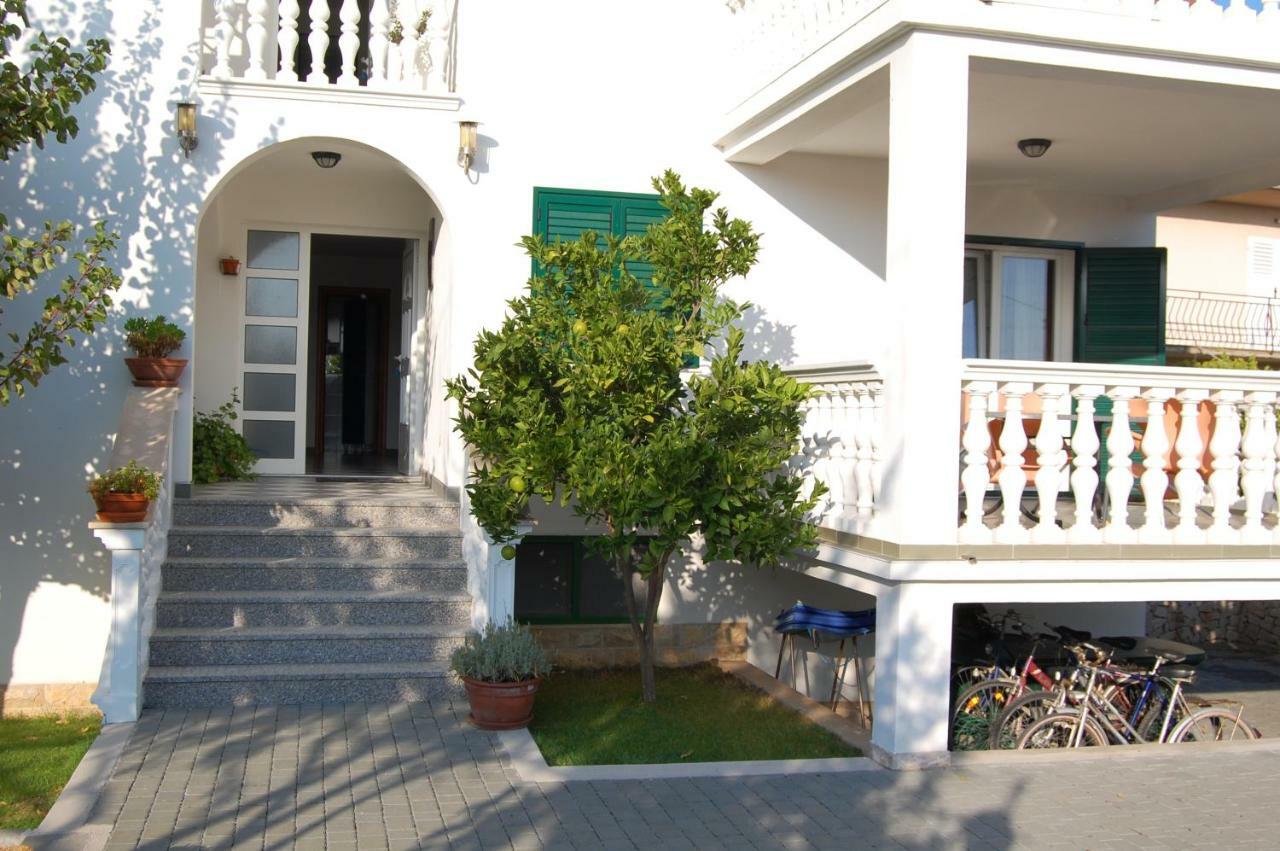 Apartmani Vukicevic Vodice Ngoại thất bức ảnh