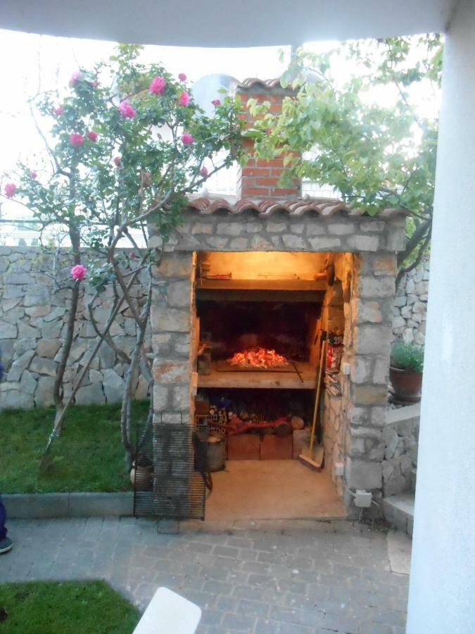 Apartmani Vukicevic Vodice Ngoại thất bức ảnh